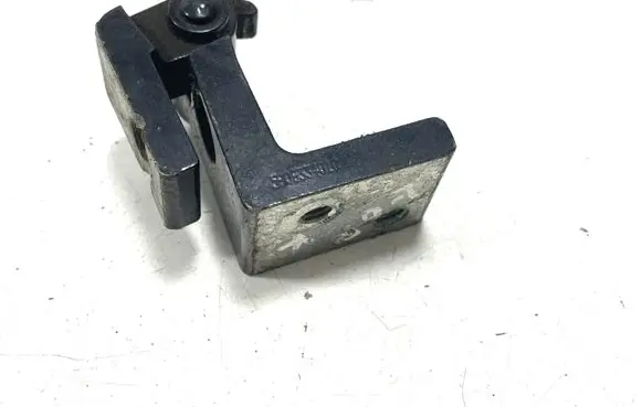 Seat Leon (1P) Rear door upper hinge