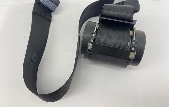 Audi A5 8T 8F Rear seatbelt 8T0857805C