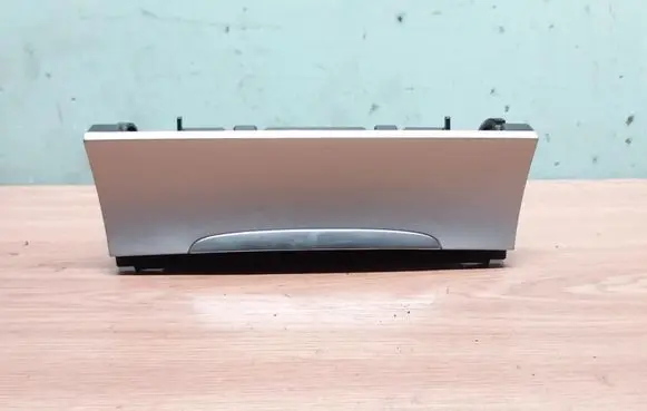 Volkswagen PASSAT B6 Ashtray (front) 3C0863284 3C0857961