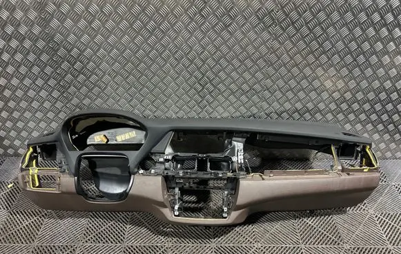 BMW X5 E70 Dashboard 70W1095
