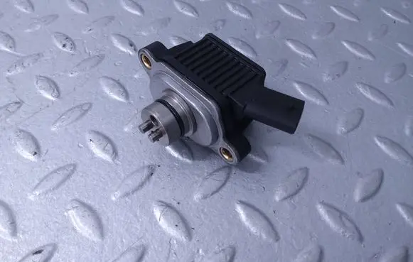 Audi Q7 4M Camshaft vanos timing valve 059906048G