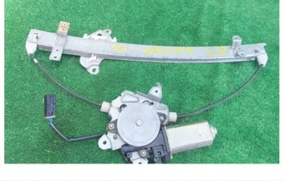 Nissan Maxima Front door window regulator with motor