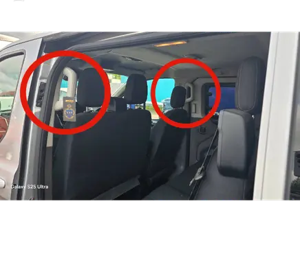 Ford Transit Custom A set of handles for the ceiling BK21S045C96AA
