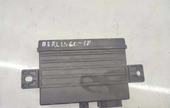 Citroen Berlingo Parking PDC control unit/module 0263004204