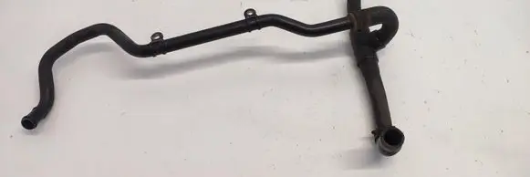 Engine coolant pipe/hose