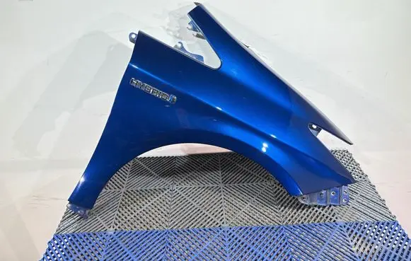 Toyota Prius (XW30) Fender