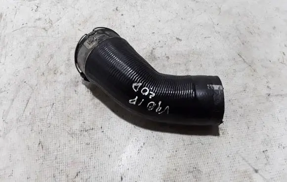 Volvo S90, V90 Intercooler hose/pipe 31657758