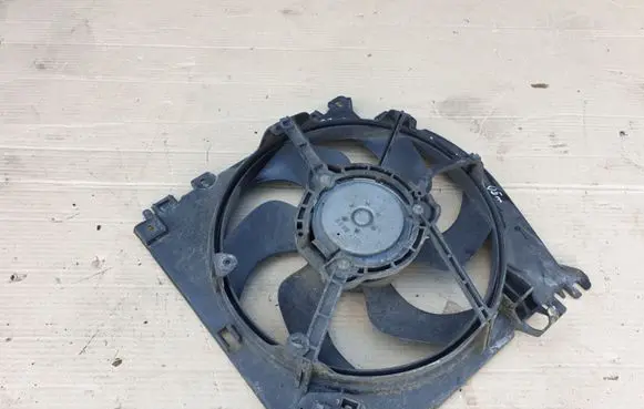 Renault Modus Radiator cooling fan shroud 1831442016E 1831717016D
