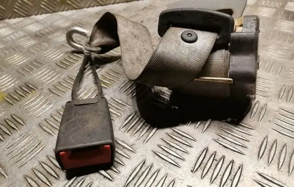 Mercedes-Benz S W220 Middle seatbelt (rear) 2208601585