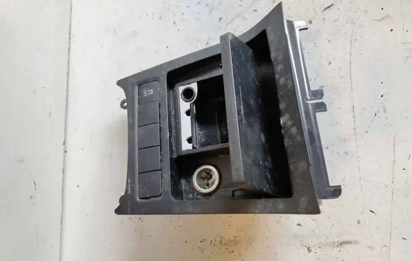Car ashtray