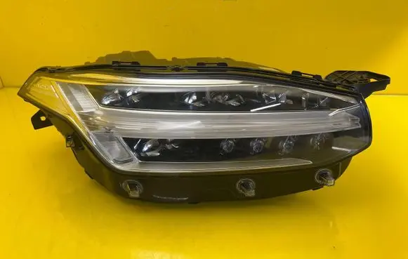 Volvo XC90 Headlight/headlamp 31655808