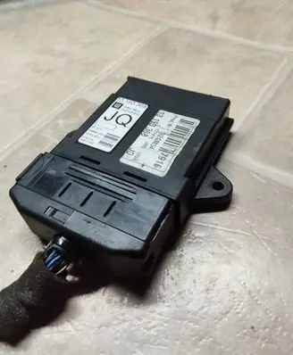Opel Vectra C Door control unit/module 360572197 13193368 5WK46001