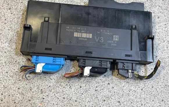 BMW 5 F10 F11 Comfort/convenience module 9393668