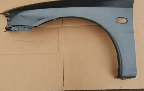Mitsubishi Lancer Fender