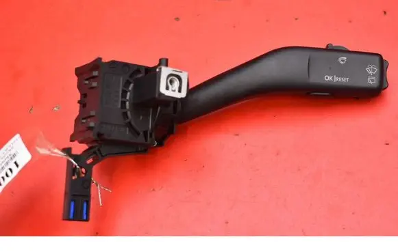 Skoda Octavia Mk2 (1Z) Headlight wiper switch 1K0953519A