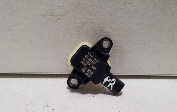 Audi A1 Airbag deployment crash/impact sensor 4H0955557