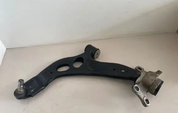 BMW X1 F48 F49 other engine part L7222 5511