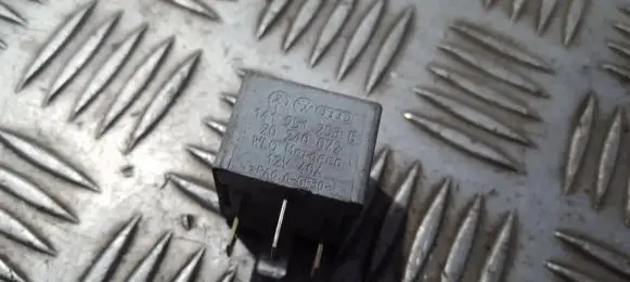 Volkswagen Golf IV Other relay 141951253b 2024007253