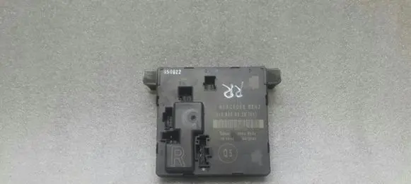 Mercedes-Benz CLS AMG C219 Door control unit/module A2198200326