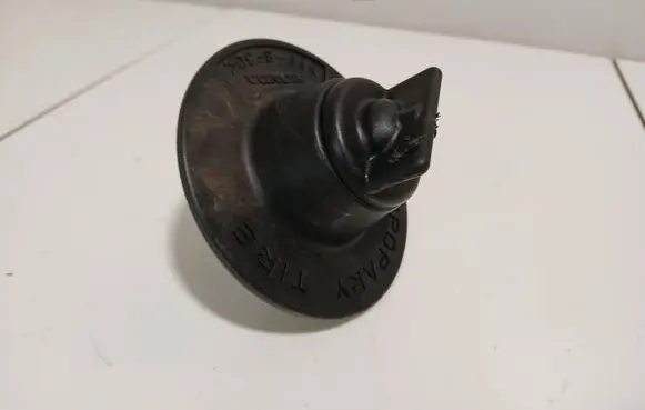 Honda CR-V Spare wheel bolt 