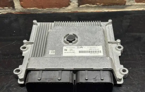 Citroen C4 III e-C4 Engine control unit/module ECU A3C7055900001 9851418180 9815023380
