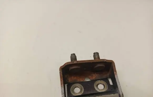 Nissan Pathfinder R51 Tailgate/trunk/boot hinge 
