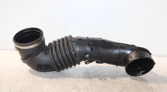 BMW 3 E90 E91 Air intake hose/pipe 7804846