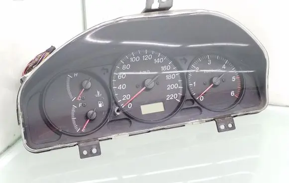 Mazda Premacy Speedometer (instrument cluster) CB16C