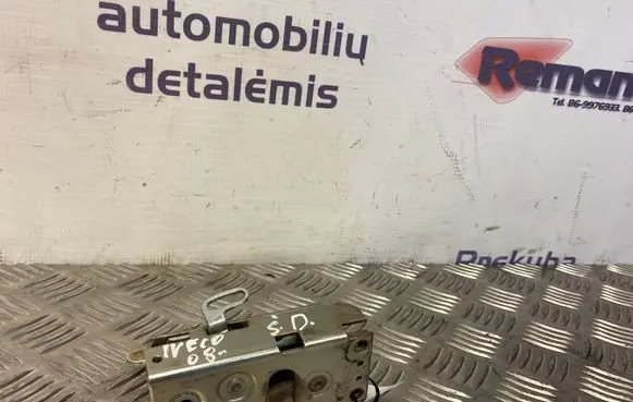 Iveco Daily 35 - 40.10 Front door lock