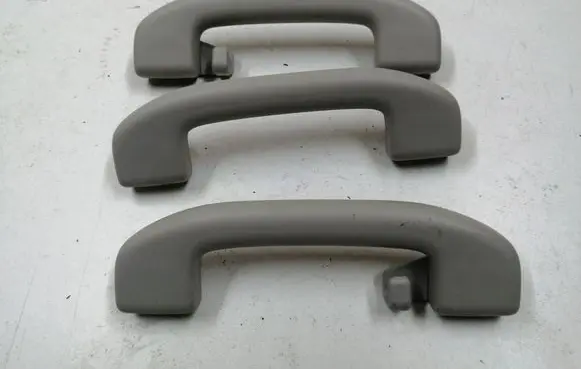 Nissan Qashqai A set of handles for the ceiling 