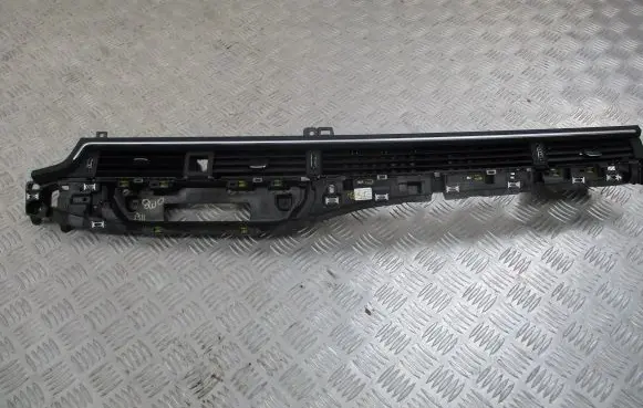 Audi A4 S4 B9 8W Dash center air vent grill