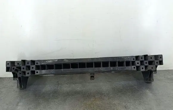 Renault Clio III Rear bumper support beam 