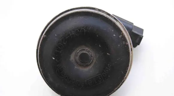 Honda CR-V Horn signal E13000514