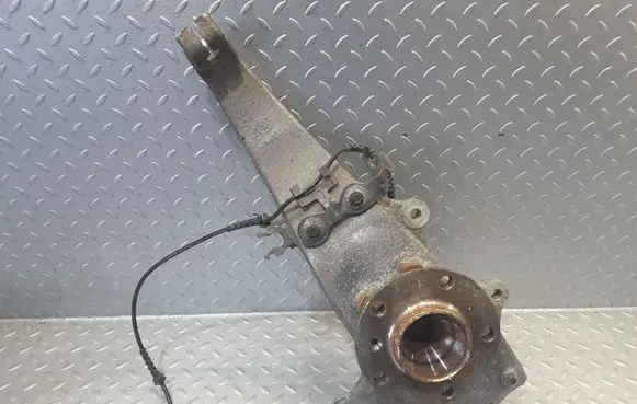 BMW 5 F10 F11 Front wheel hub