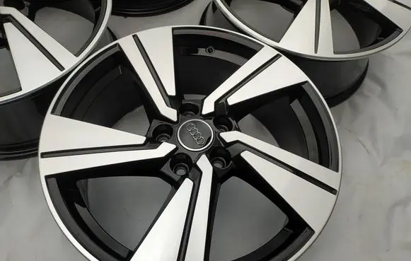 Audi Q2 - R18 alloy rim 81A601025G