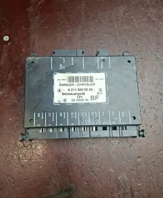 Mercedes-Benz E W211 Seat control module A2118200226 05020830