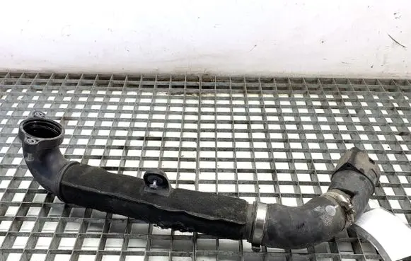 Seat Leon (5F) Intercooler hose/pipe 04L145828D