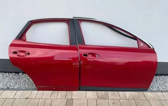 KIA Xceed Front door