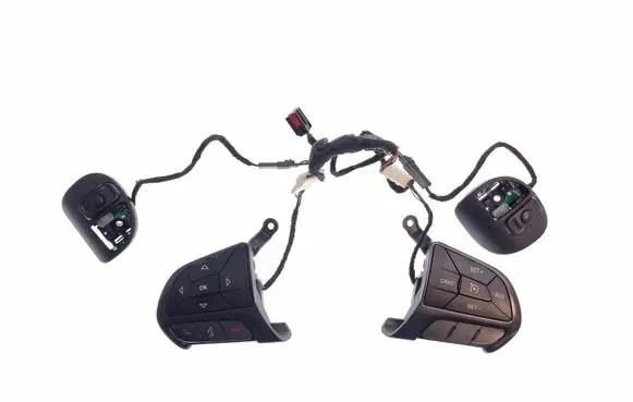 Steering wheel buttons/switches