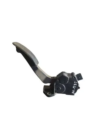 Subaru Legacy Accelerator throttle pedal 1988007120