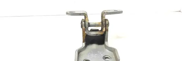 Suzuki SX4 Front door lower hinge 