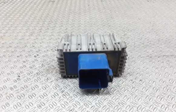 Opel Zafira A Glow plug pre-heat relay 96353011