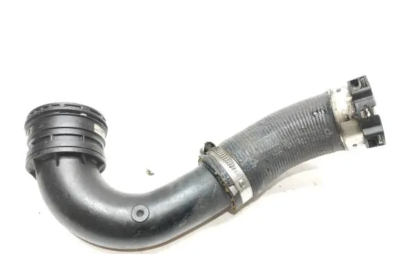 Land Rover Discovery Sport Intercooler hose/pipe GJ326C715 HJ326C646