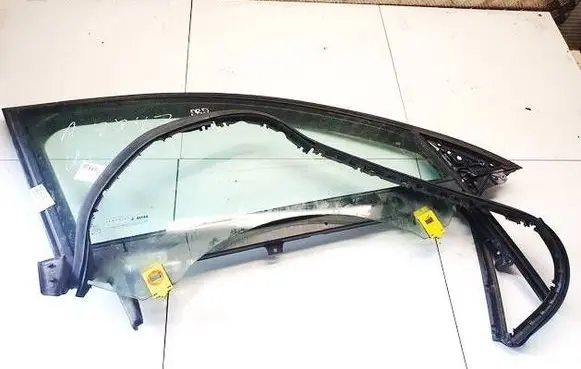 Audi A6 S6 C6 4F Front door window/glass frame 4f0867382c