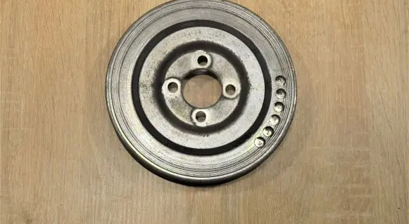 Chevrolet Aveo Crankshaft pulley 55200498