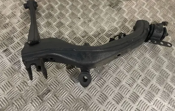 Toyota Avensis T250 Rear control arm