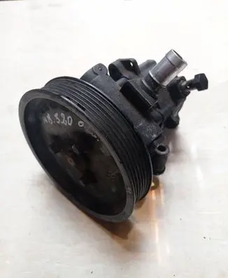 Mercedes-Benz E W210 Power steering pump 0024669201