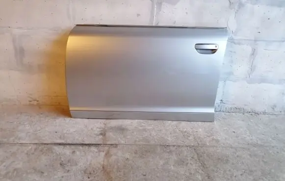 Audi A6 S6 C6 4F Front door