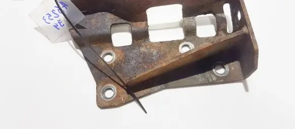 Mazda Premacy Engine mounting bracket