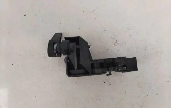 Volkswagen I LT Seat back rest lock catch 